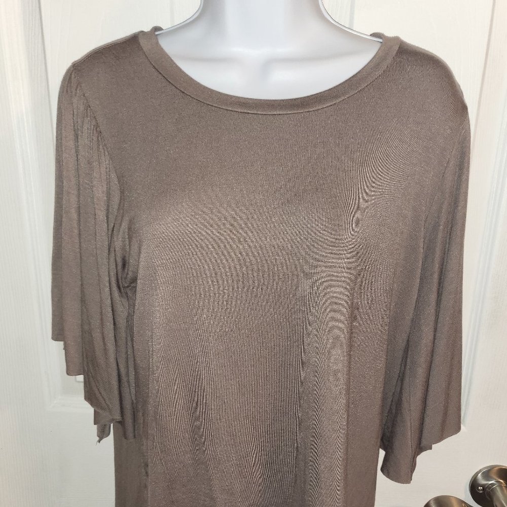 Agnes & Dora Country Road Top Sz M NWT Taupe